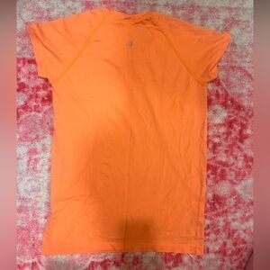 Lululemon Swiftly Tech Short-Sleeve Shirt 2.0! Discontinued color: Orange Soda!!